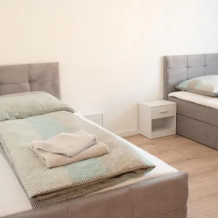 Ferienzimmer *